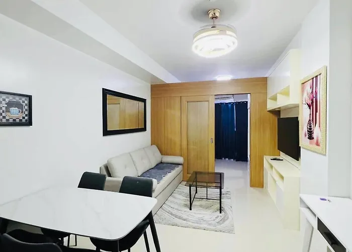 Idyllic 1-bedroom Front Of Mall Of *
