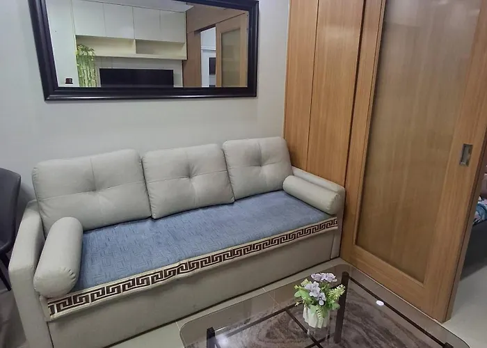 Idyllic 1-bedroom Front Of Mall Of