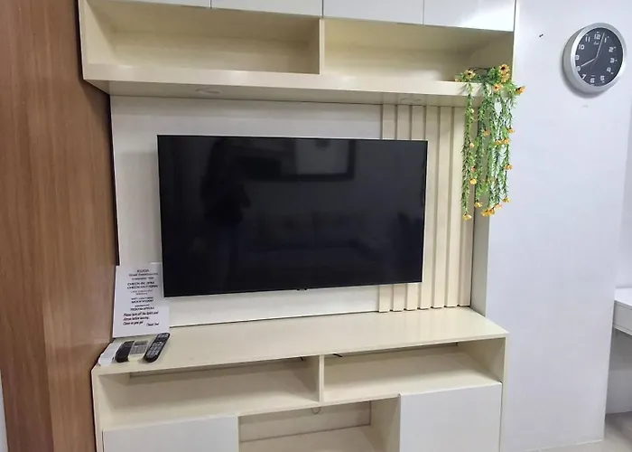 Idyllic 1-bedroom Front Of Mall Of Апартаменты *